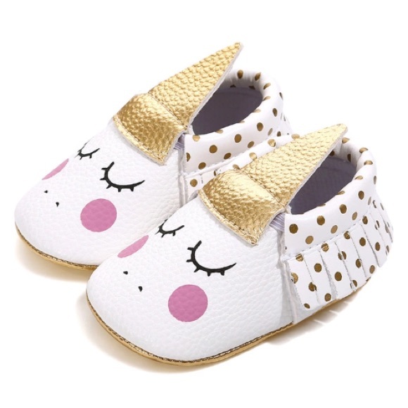 Sleeping Unicorn Polka Dot Fringe Baby Moccasins - Picture 3 of 4